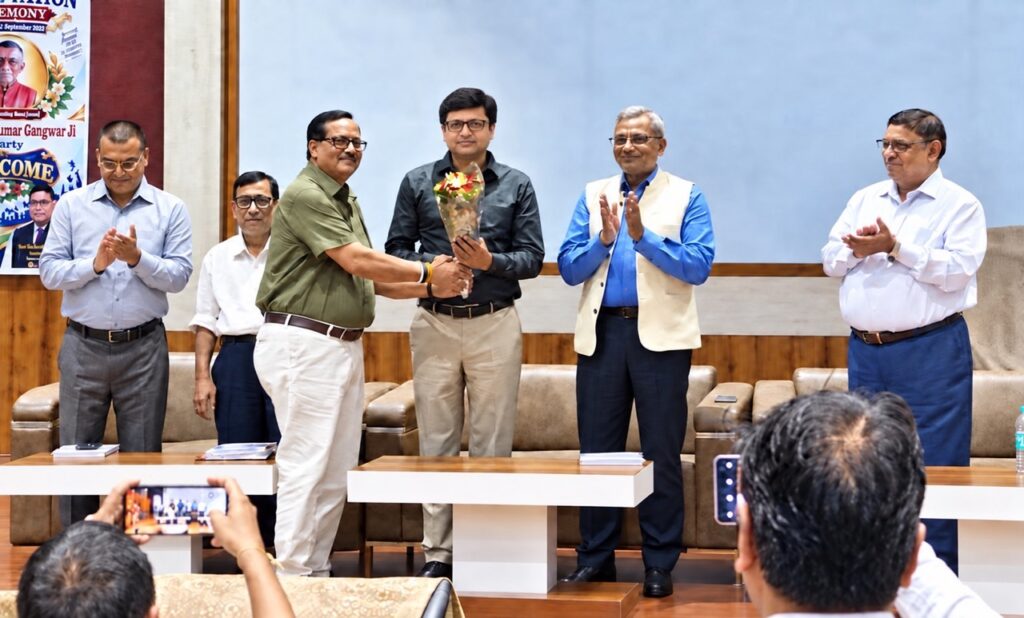 Rajeev Singh at Garhwa University First Convocation as an Industry Expert, promoting stronger connections between agricultural education, farmers, innovation and rural entrepreneurship in Jharkhand.